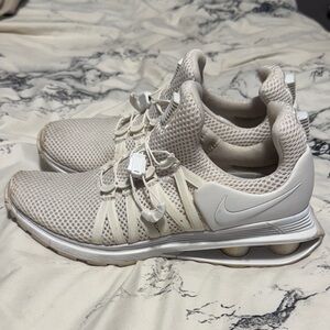 Nike Cream Mesh Running Shoes